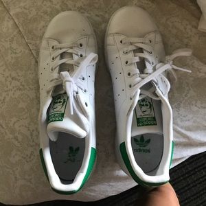 Stan smiths kid size 5