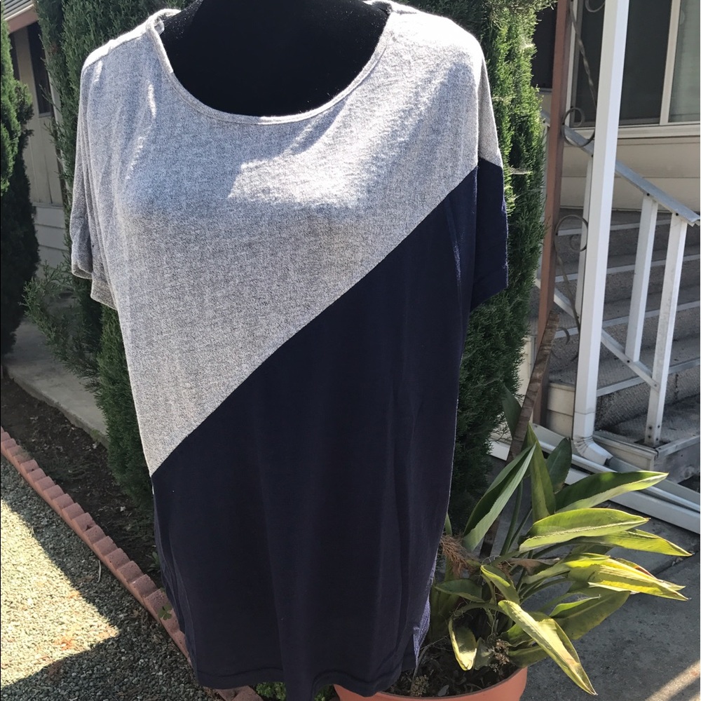 ⚠️Color striped tee