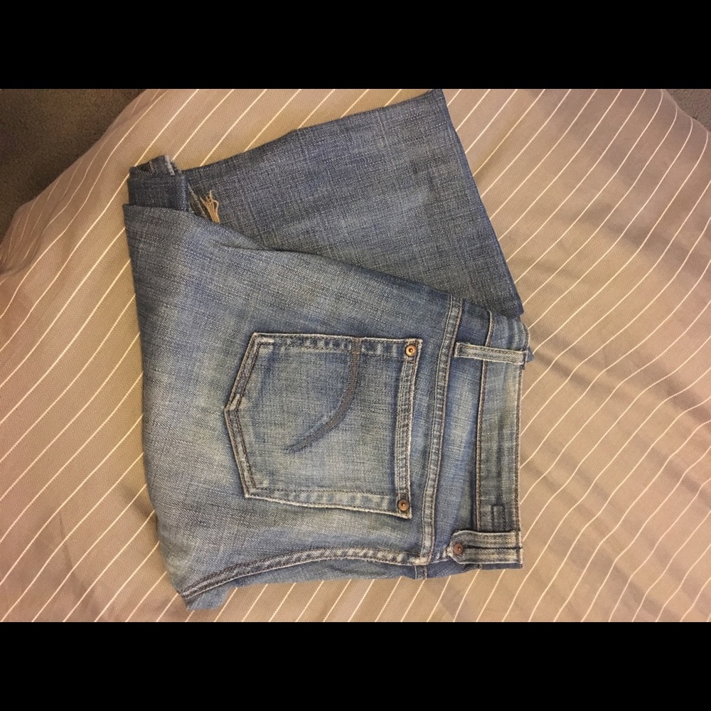 Joe's medium/light wash jeans