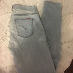 Hudson Jeans size 25. Light wash skinny jeans