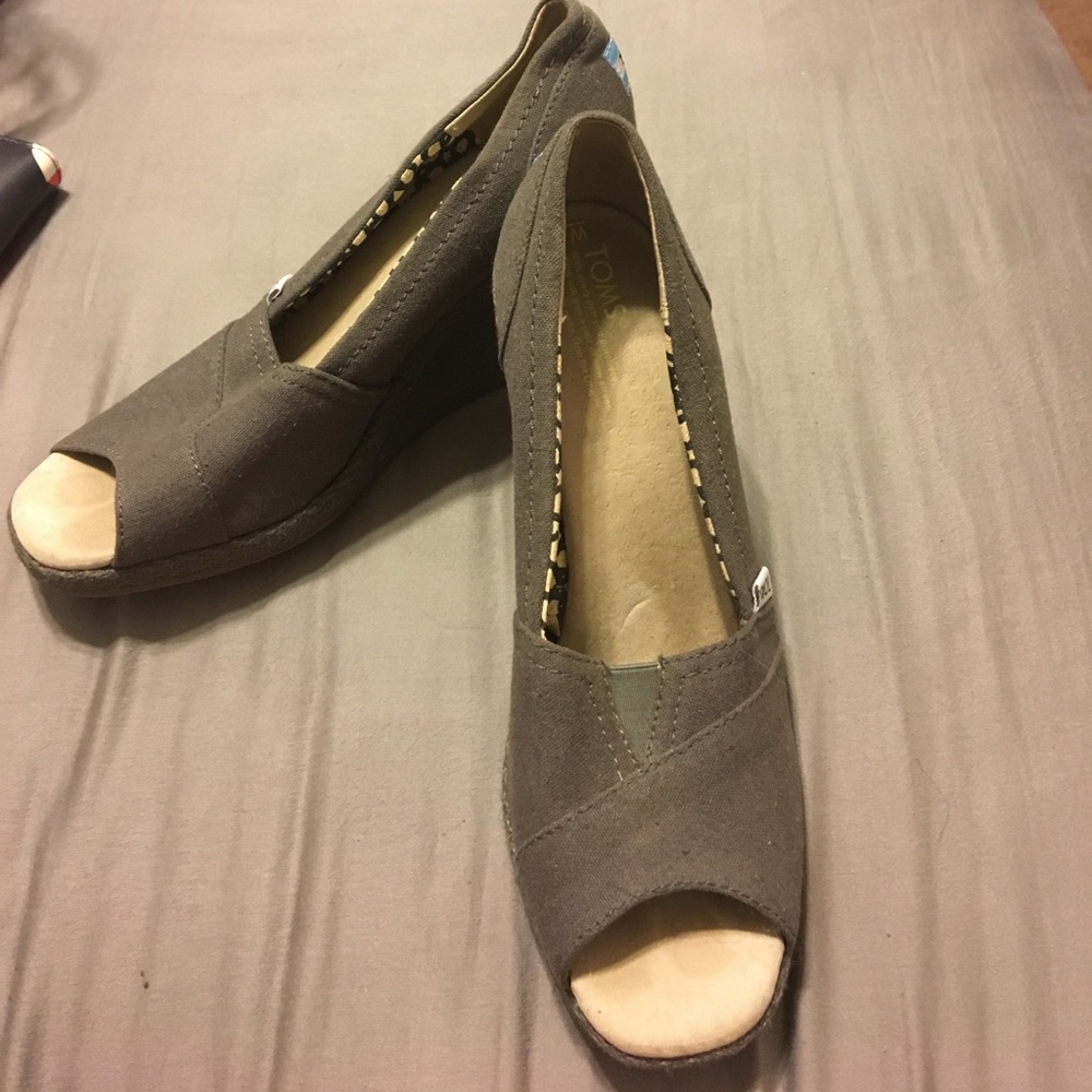 Charcoal Toms wedges