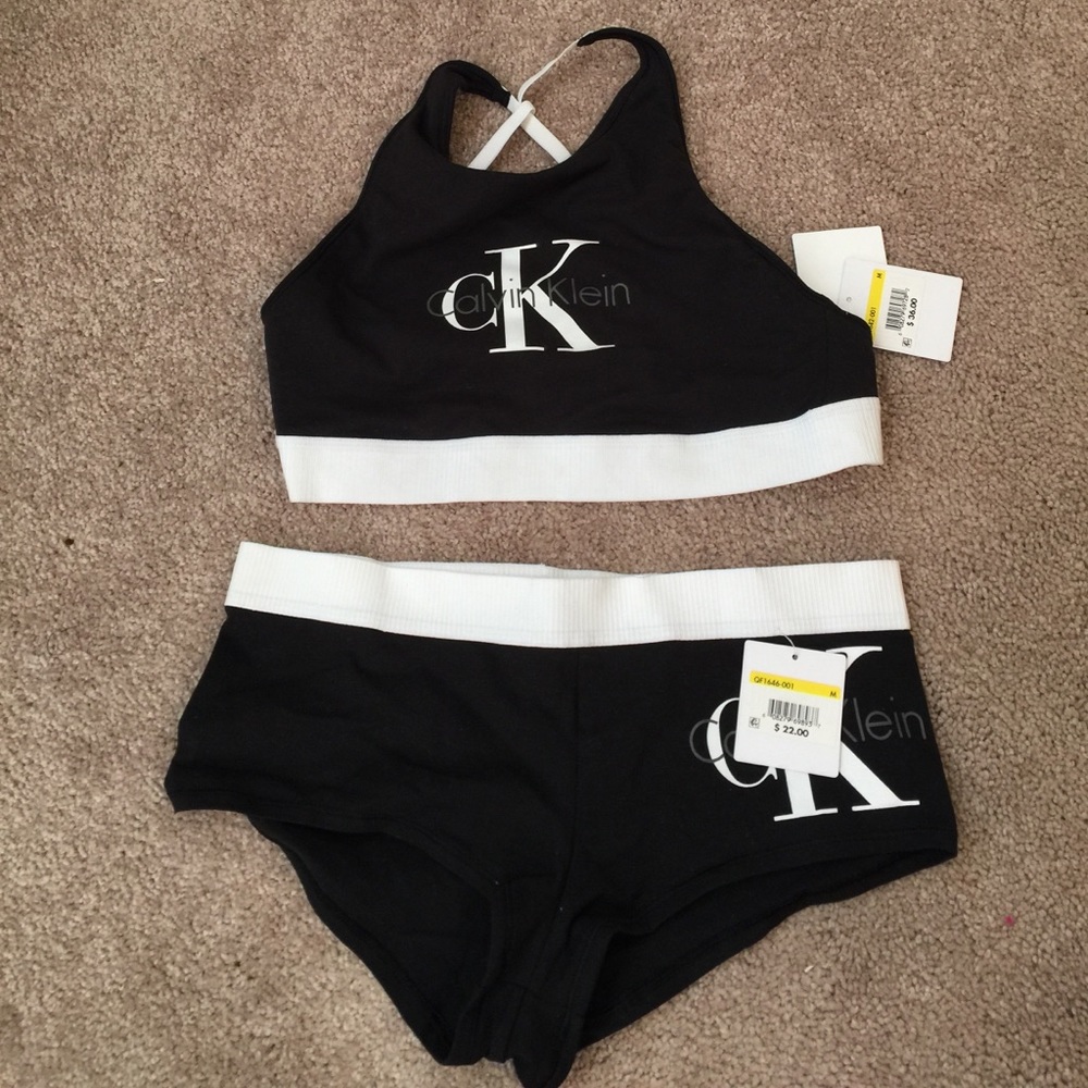 NWT calvin klein set