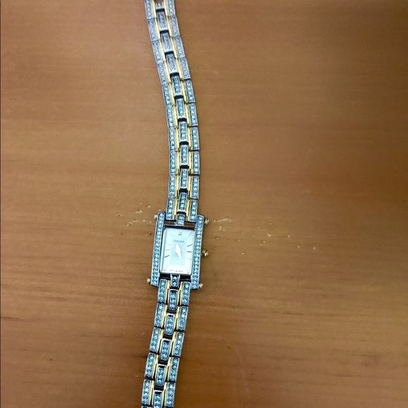 Pulsar Quartz Watch main image 4