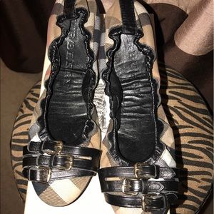 Burberry Shoes - Burberry Ballet Flats (size 40.5) Burberry Shoes - Burberry Ballet Flats (size 40.5)