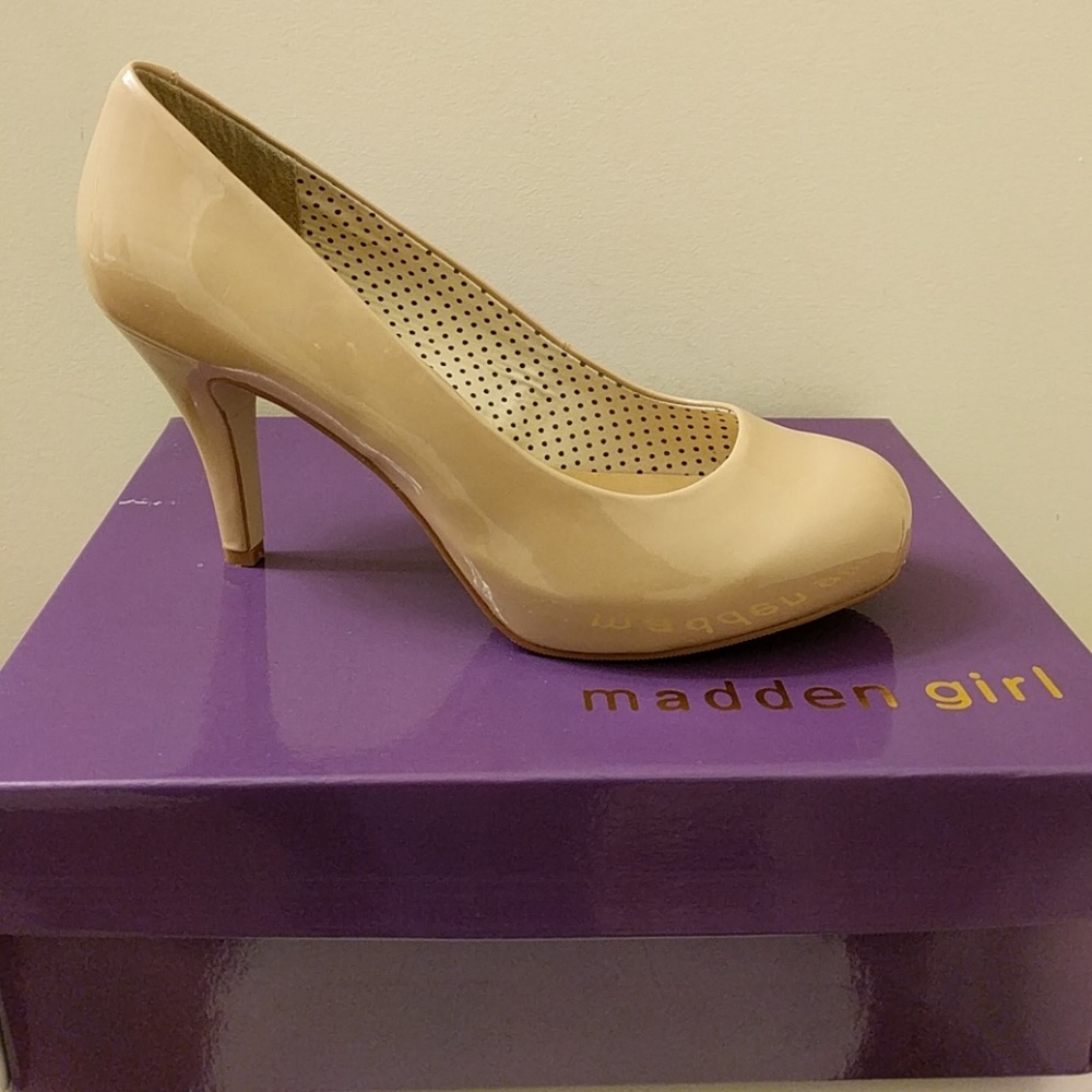 New Madden Girl Pumps