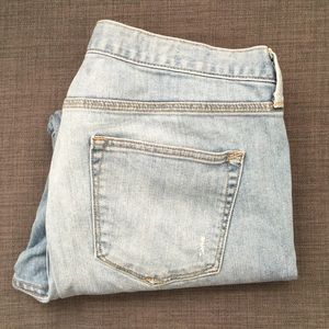Gap Sexy Boyfriend Jeans!