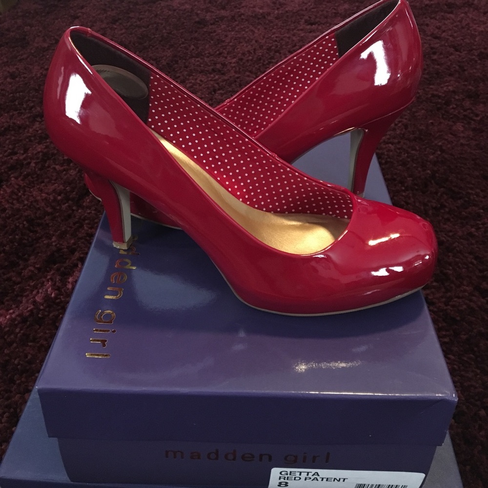 Madden Girl Pump
