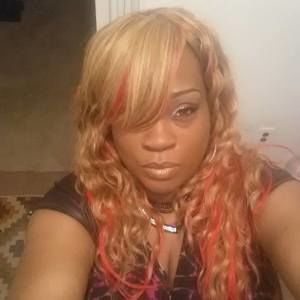 Meet your Posher, Julia