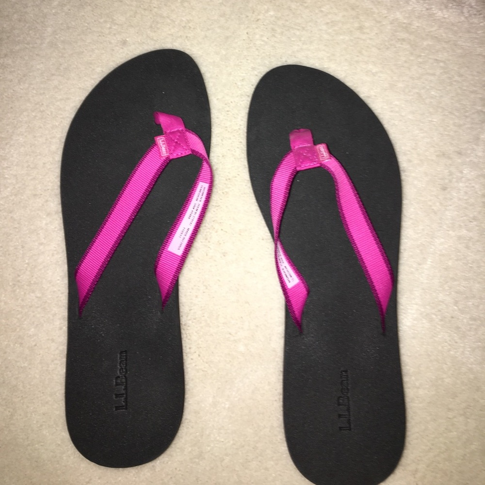 L.L. Bean flip flops