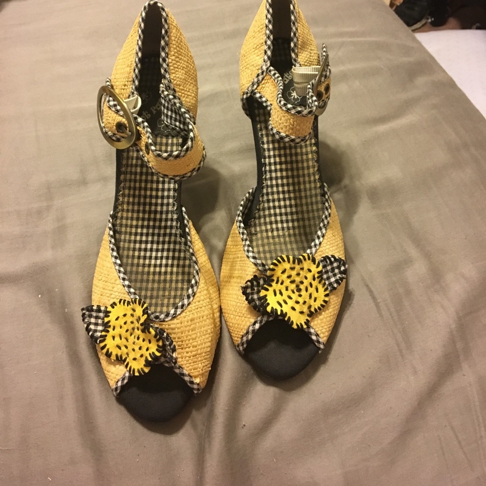 Not Rated wicker, yellow and black heels