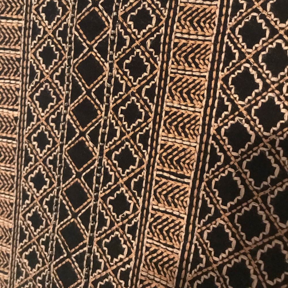 Beaded high waisted shorts - Picture 3 of 3