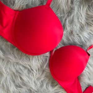 Red push-up bra