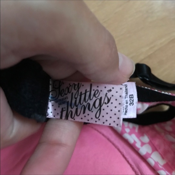 Victoria Secret Bra - Picture 3 of 4