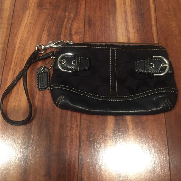 Coach Handbags - Coach Black Leather Wristlet