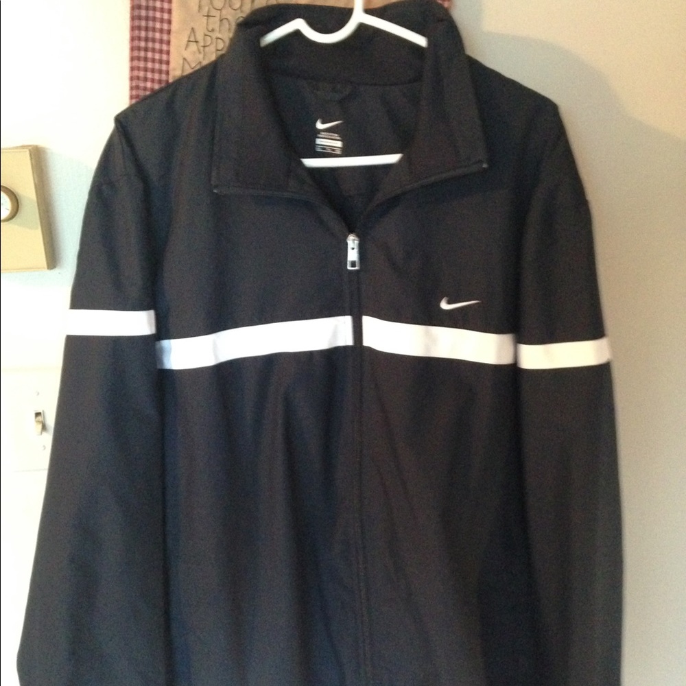 Nike lightweight jacket