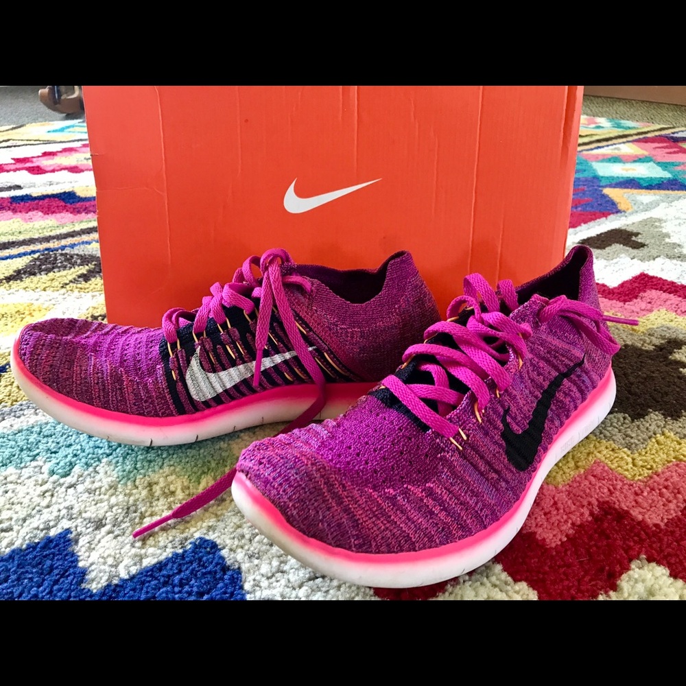 Nike Free Run Flyknit 8.5 with box 📦