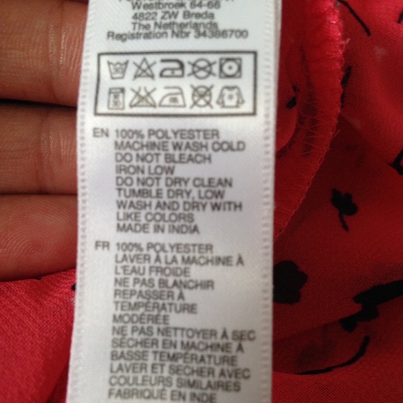 Forever 21 minimal floral top - Picture 6 of 6