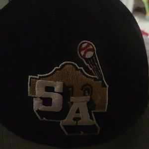 Meet your Posher, Raymond