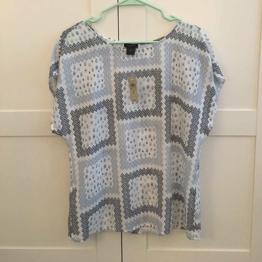 Ann Taylor Outlet Blouse NWT!!