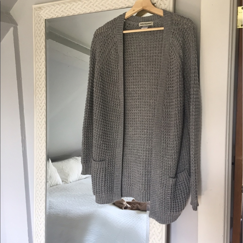 Long knit gray cardigan