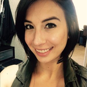 Meet your Posher, Gillian