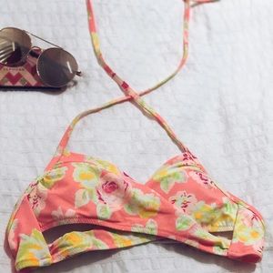 Flower padded top 🌼🌸