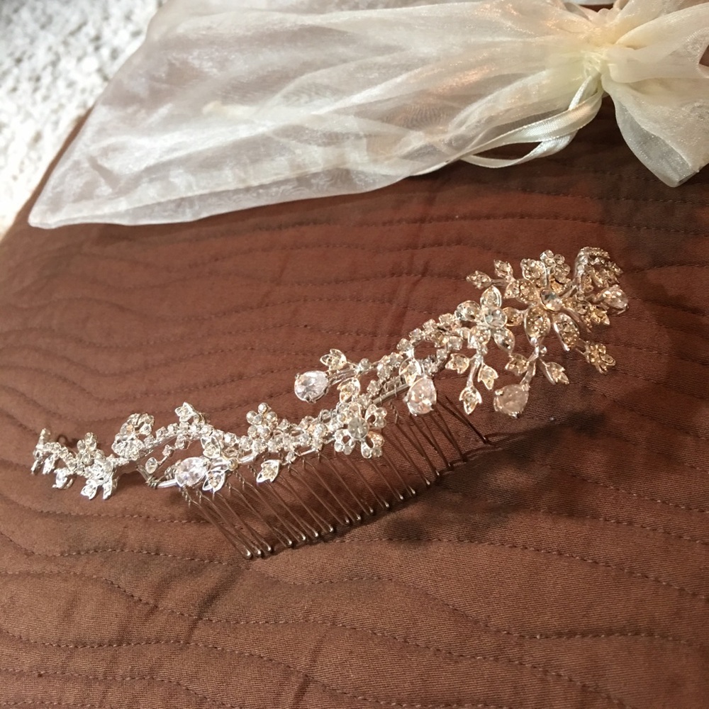 Wedding/ special occasion hair piece