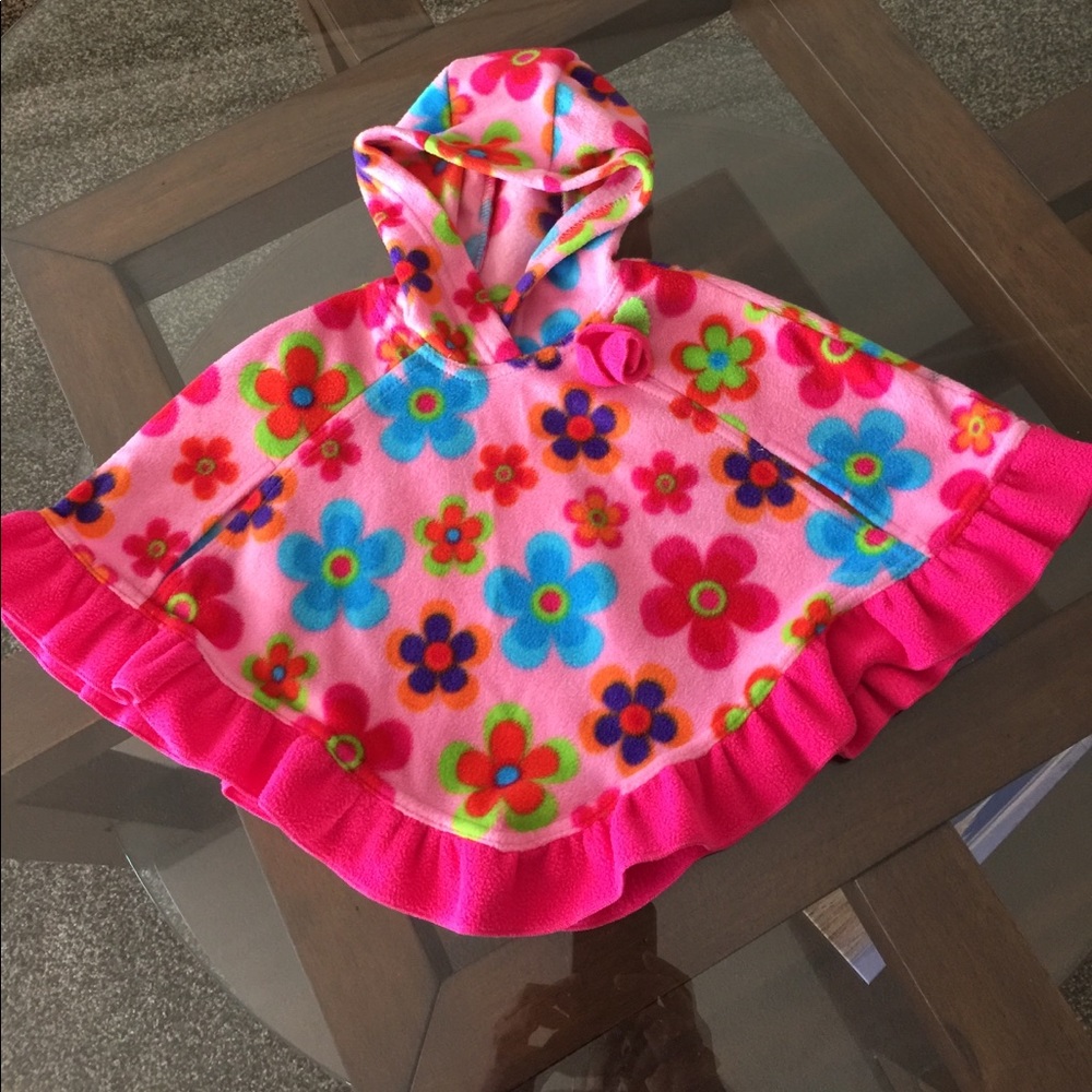 HOST PICK 7/20/17 Cute little girls cape..so soft!