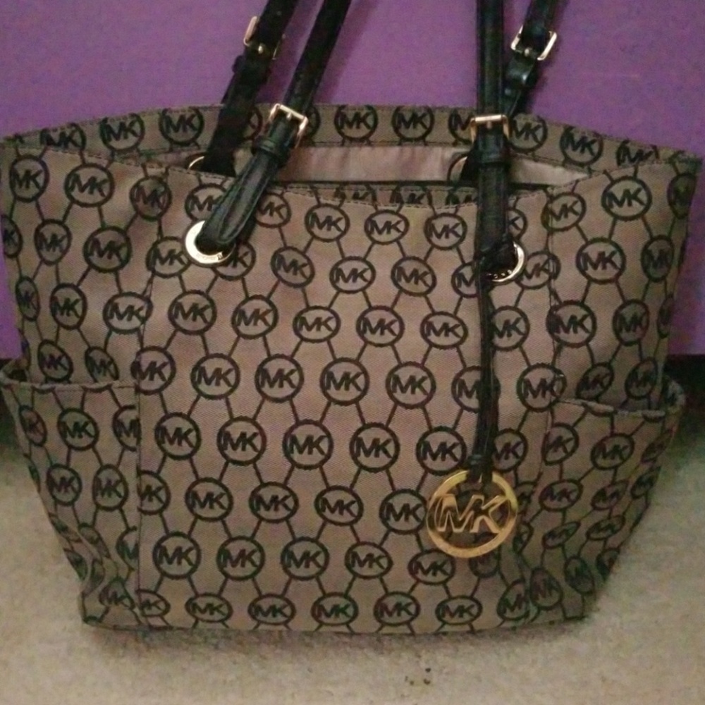 Michael Kors bag