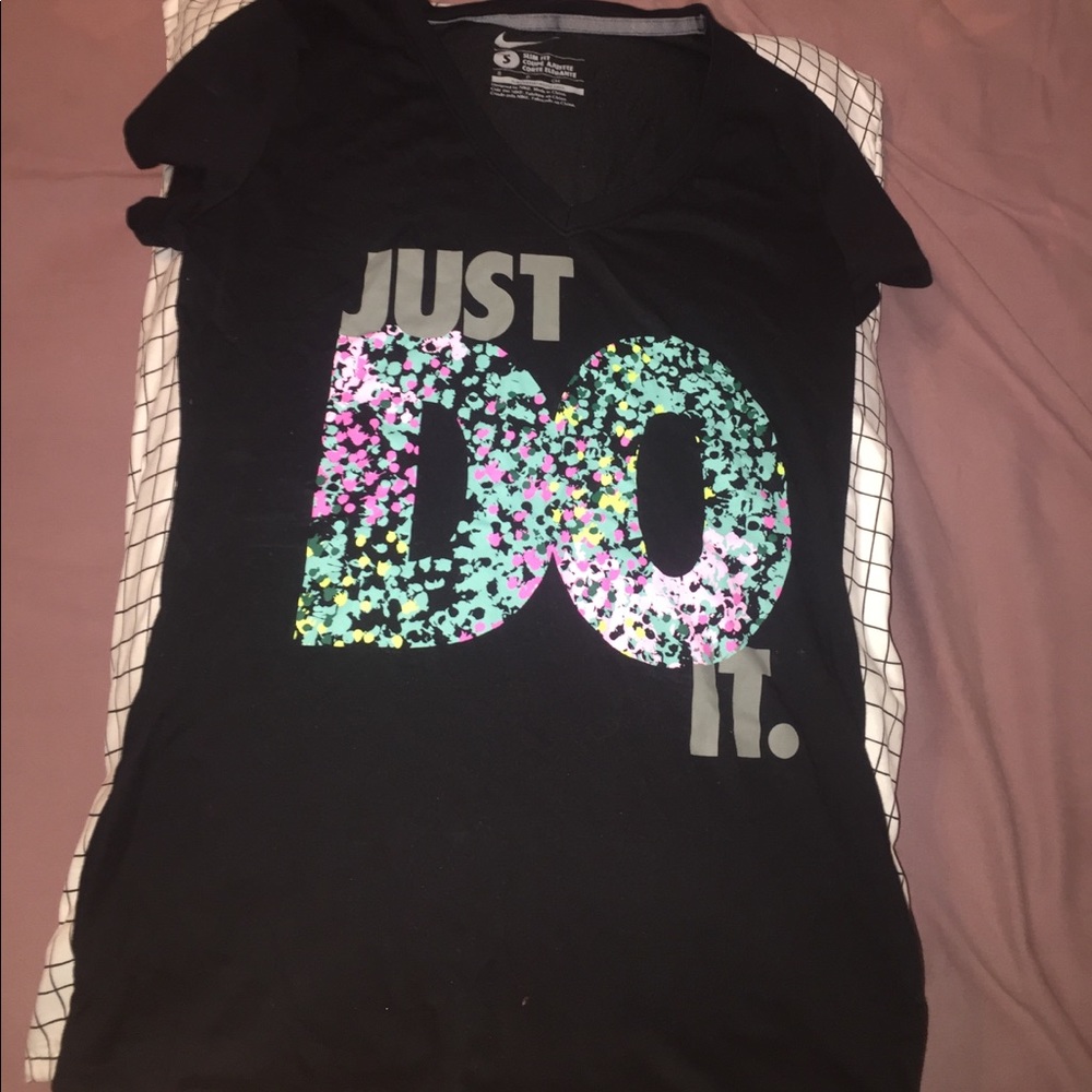 Nike tshirt
