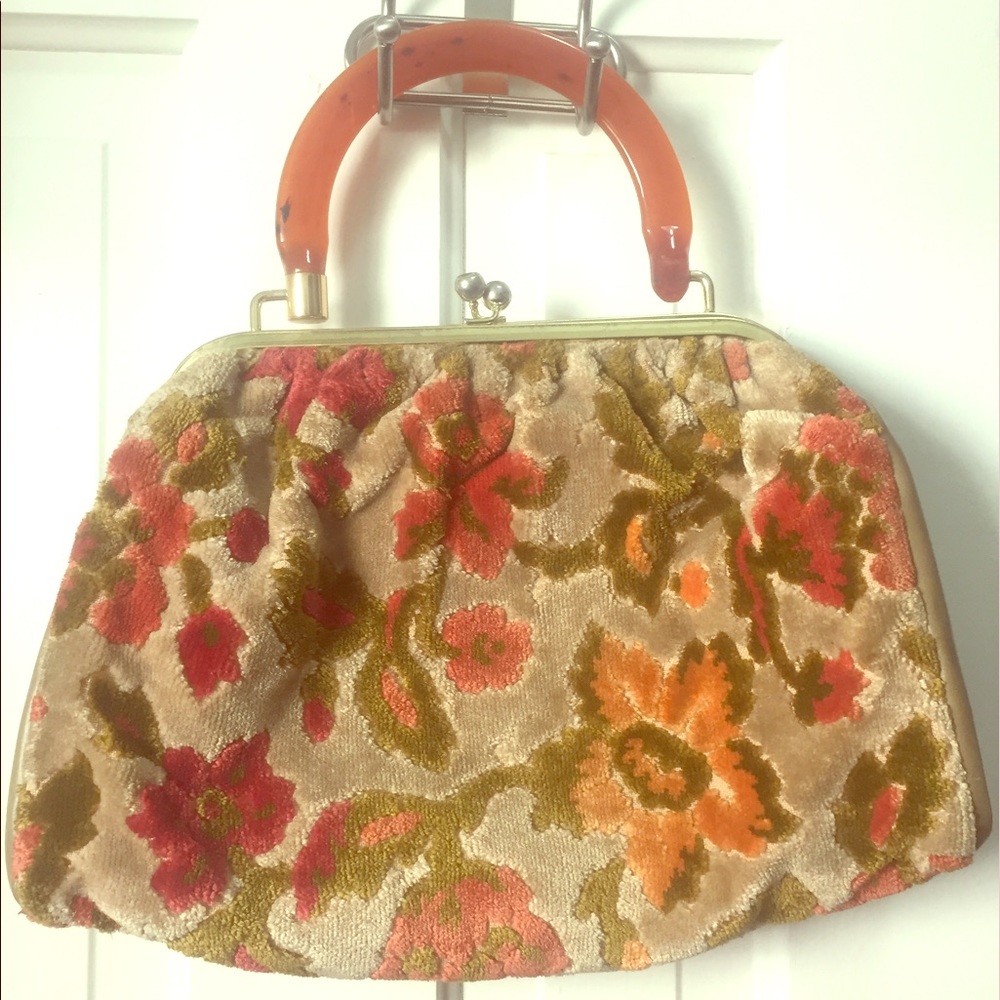 Vintage carpet bag