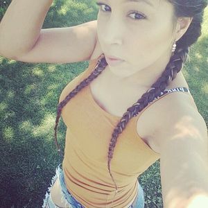 Meet your Posher, Karina