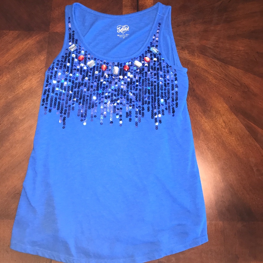 Tank top bundle - Picture 3 of 4