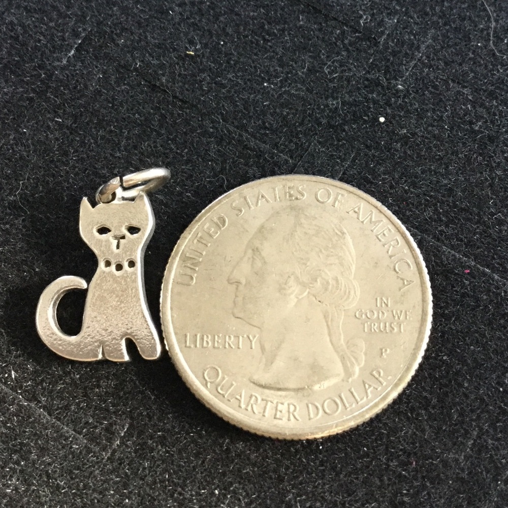 💯% Pre-owned James Avery Cat Charm