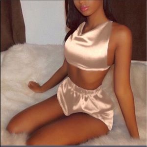 NWT Two piece sleep set