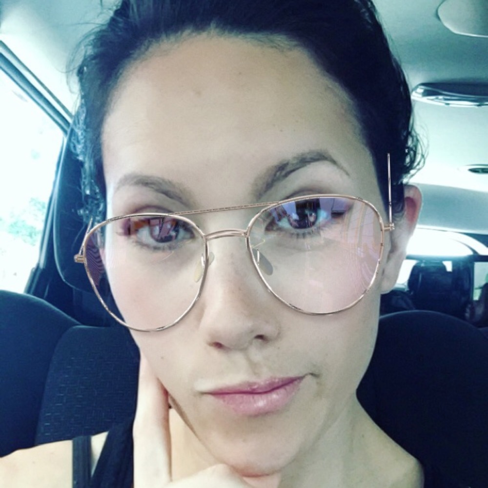 Meet your Posher, Jasmine