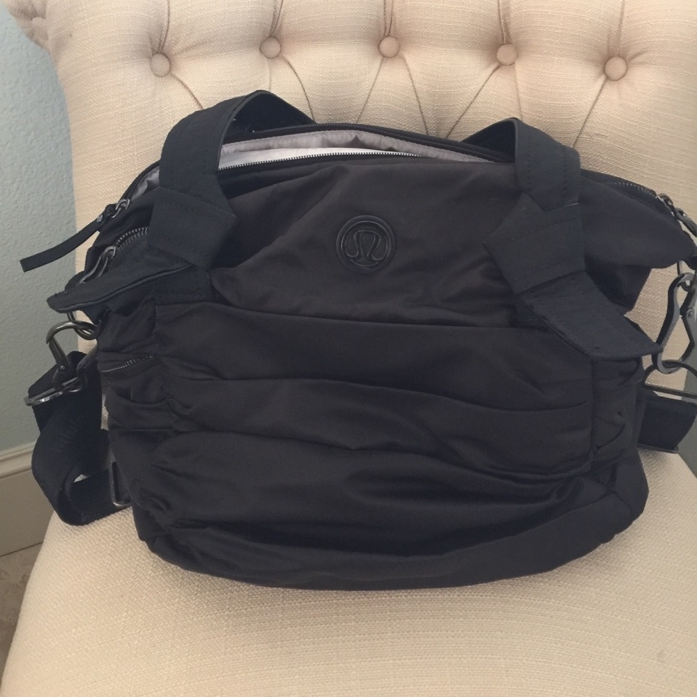 EUC Lululemon gym bag