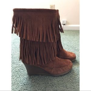 Minnetonka fringe mid calf boots