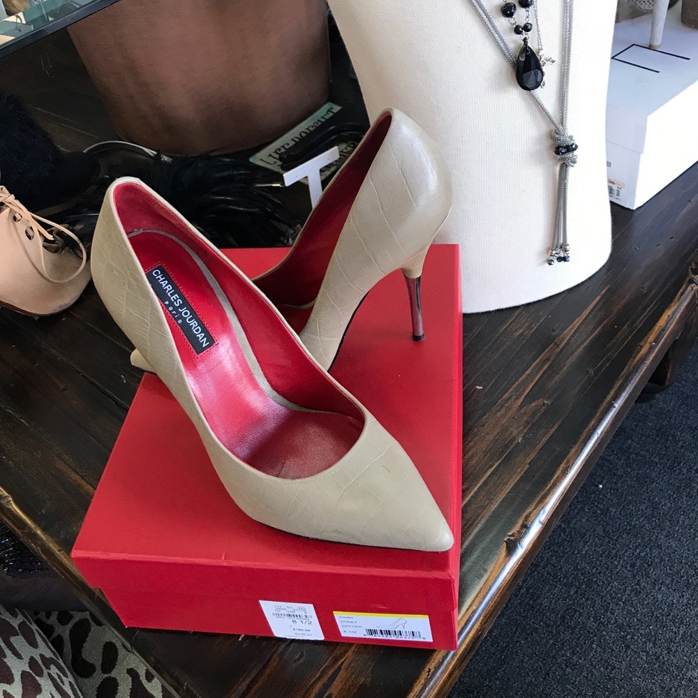 Charles Jourdan woman shoes