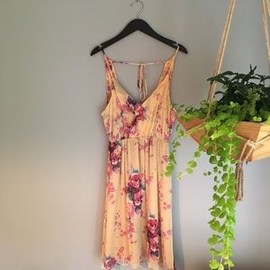 Anthropologie Meadow Rue Yellow Silk Chiffon dress