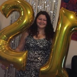 Meet your Posher, Brooke