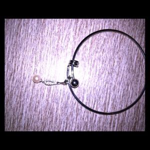 Bangle with pearl pendant