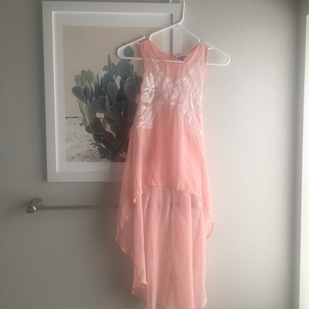 High-Low Embroidered Sleeveless Top