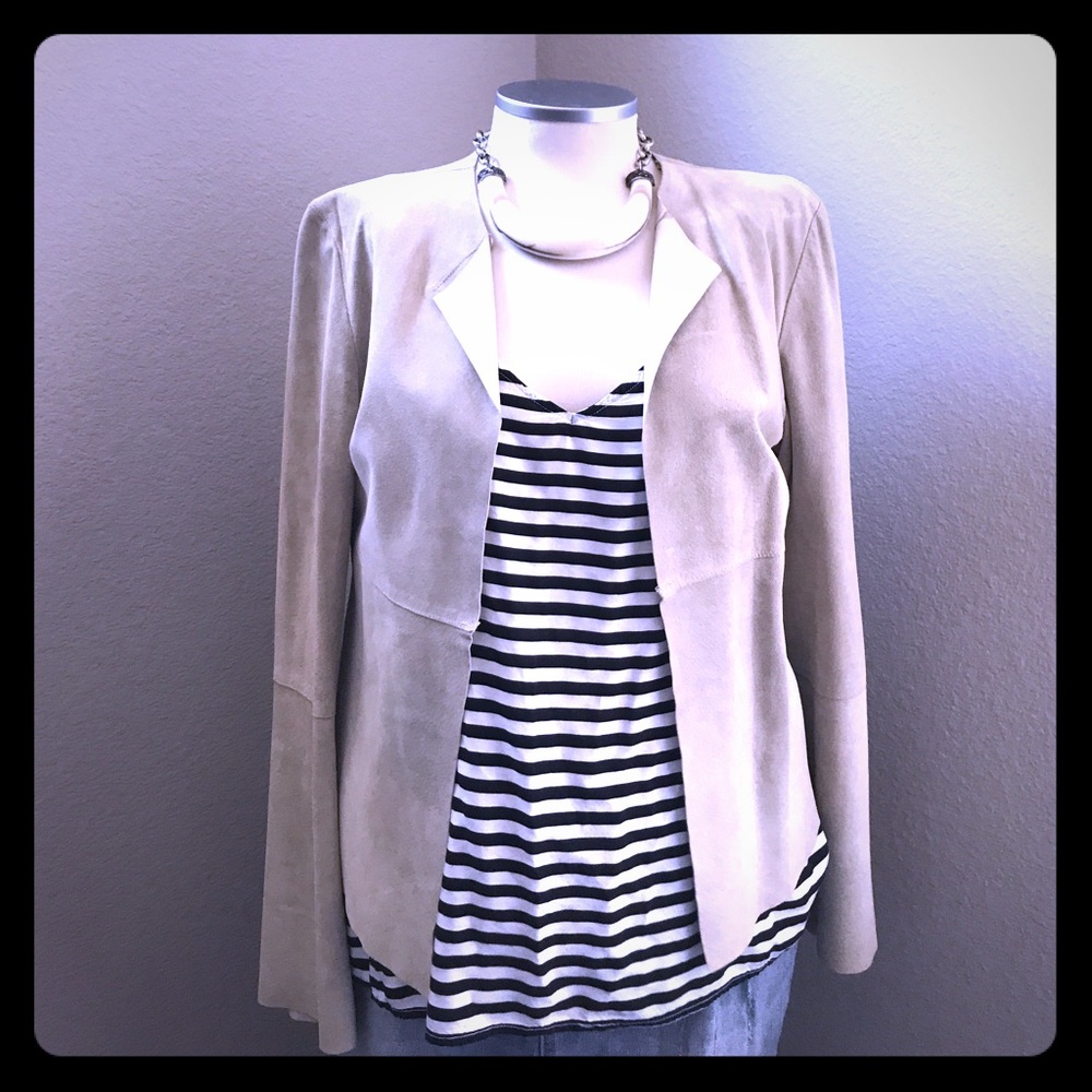Feather-weight beige leather jacket