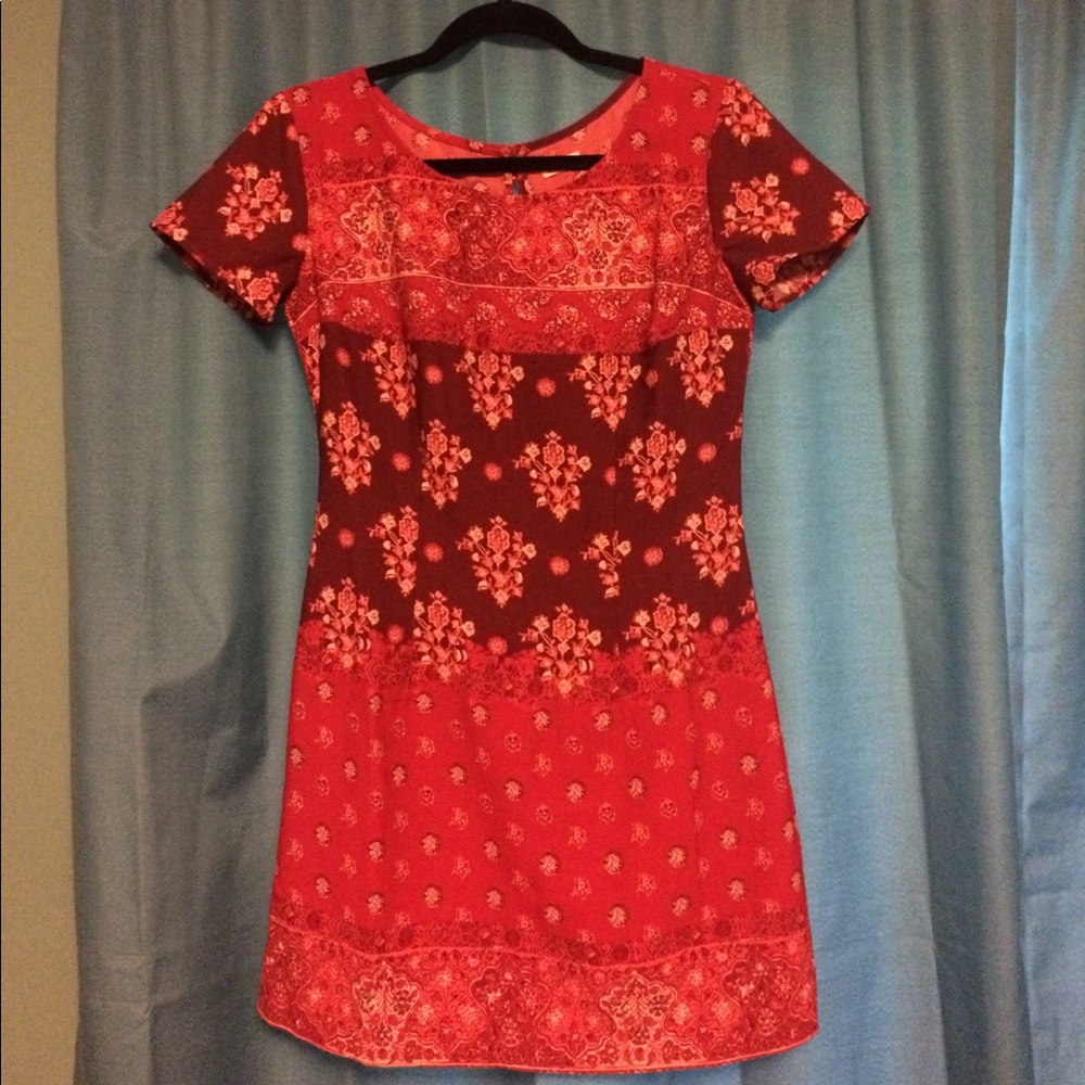 ❌SOLD❌ Hollister burgundy and cream floral dress