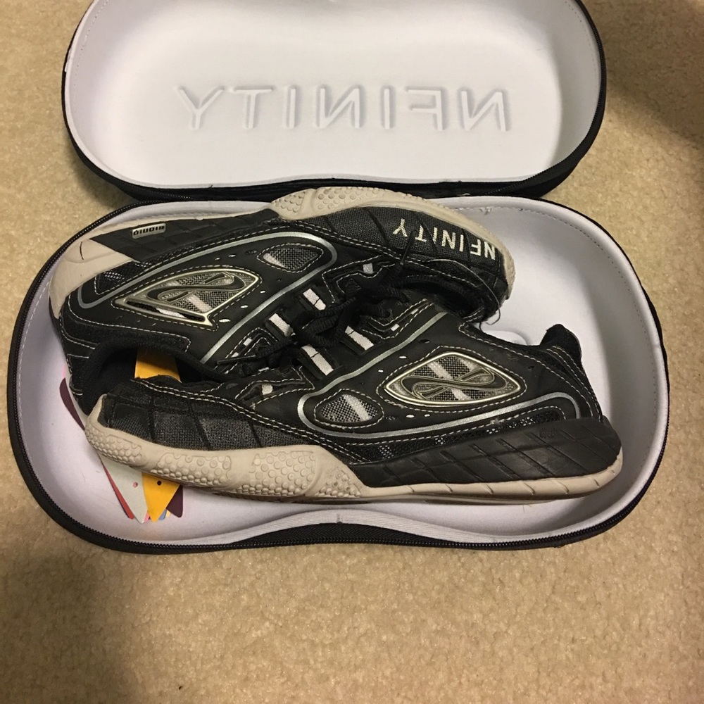 nfiniti volleyball shoes