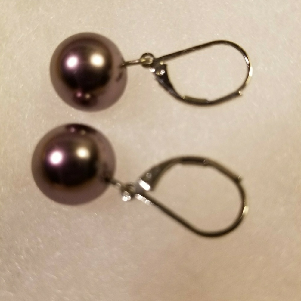 First Lady - purple tones