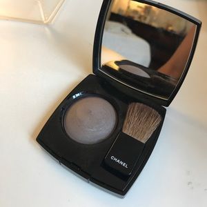 Chanel Ombre Contraste Sculpting Veil