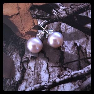 Lavender pearl studs