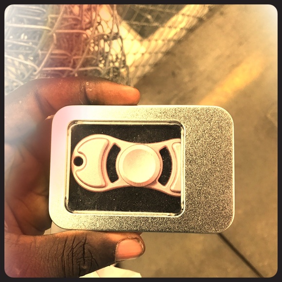 Pink dual fidget spinner - Picture 1 of 1